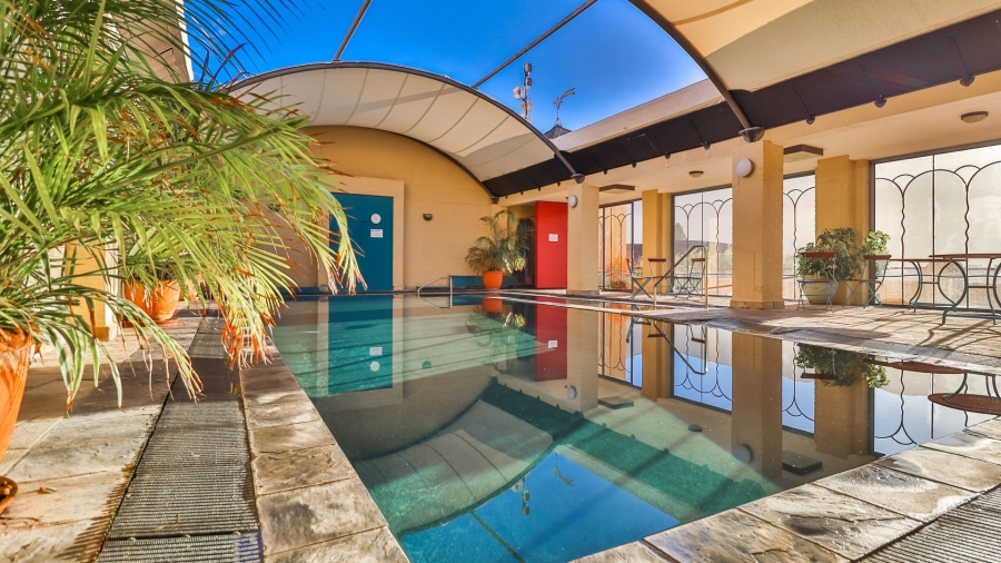 1 Bedroom Property for Sale in Hout Bay Beachfront Western Cape